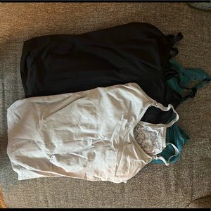 Set of 3 nursing tanks